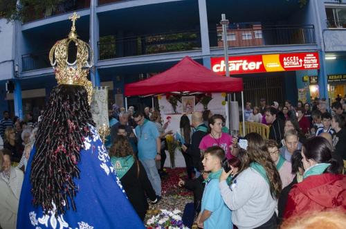 La Verge de la Fuensanta a l'altar de Can Deu.